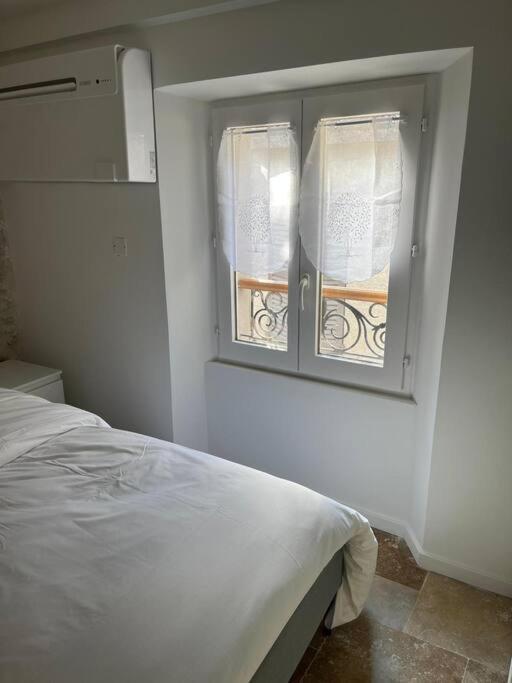 Strelizia - New Central Old Antibes For 4 Ac Buitenkant foto